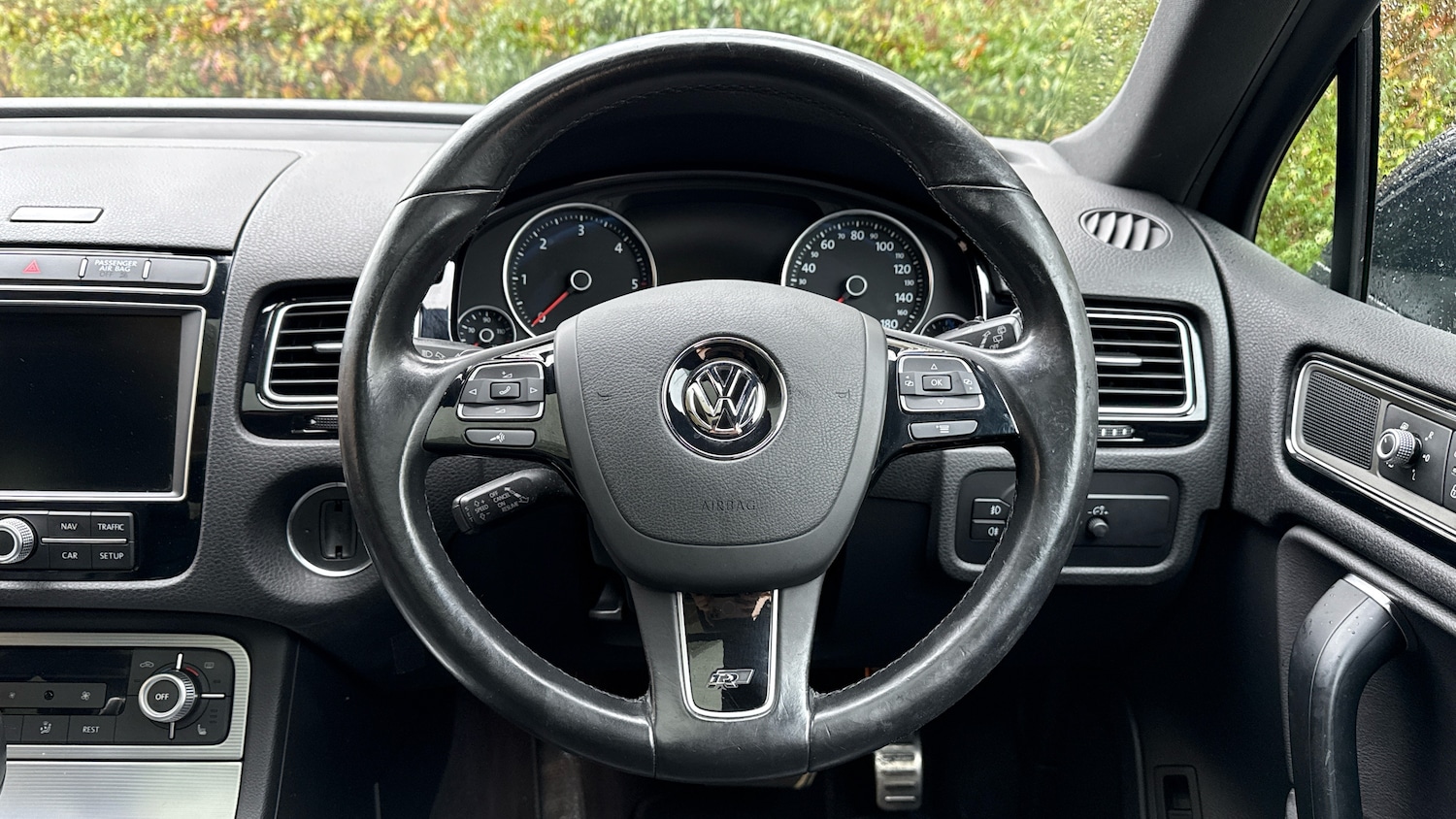 Used Volkswagen Touareg 2015 for sale - 76338442: Photo 35