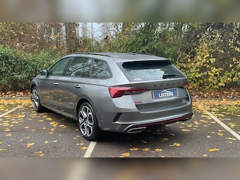 Used Skoda Octavia 2022 for sale - 76410250: Photo