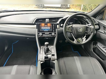 Used Honda Civic 2017 for sale - 75541025: Photo