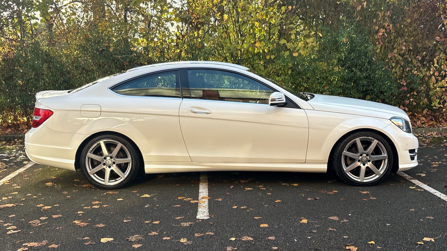 Used Mercedes-Benz C Class 2015 for sale - 76359790: Photo 3