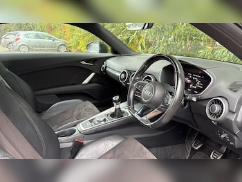 Used Audi TT 2015 for sale - 76111233: Photo