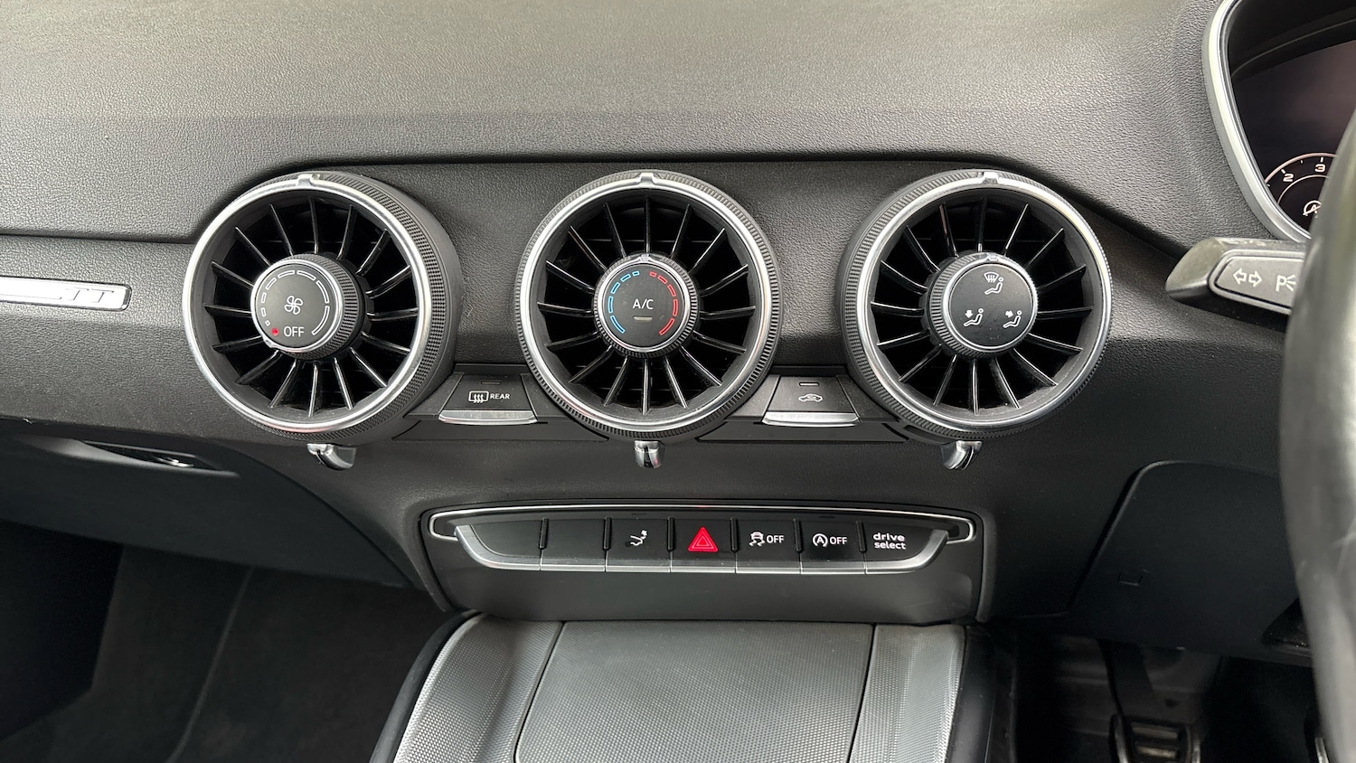 Used Audi TT 2015 for sale - 76111233: Photo 5