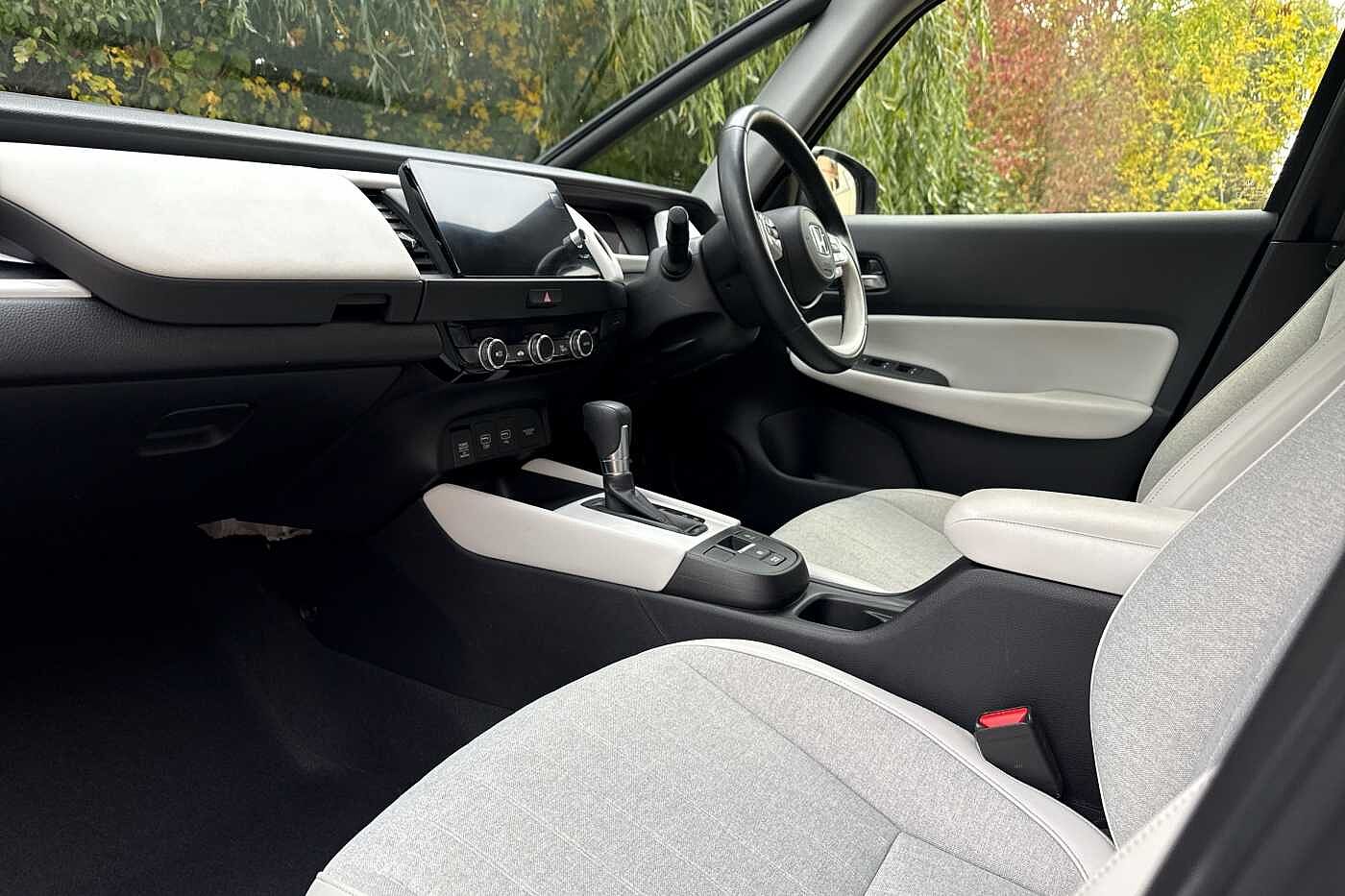 Used Honda Jazz 2022 for sale - 76410233: Photo 2