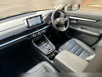 Used Honda CR-V 2024 for sale - 76176082: Photo 2