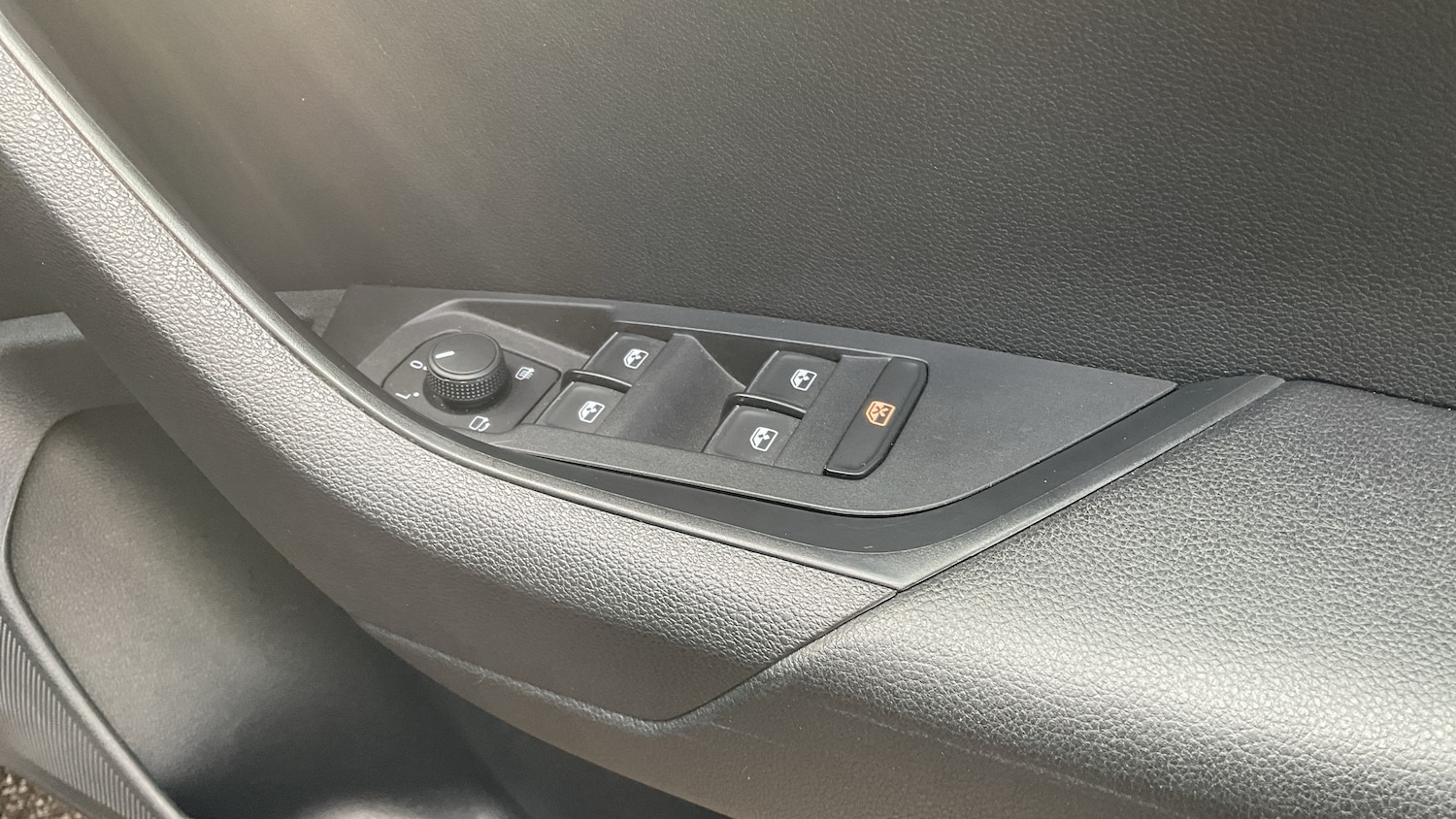 Used Skoda Karoq 2018 for sale - 76837604: Photo 12