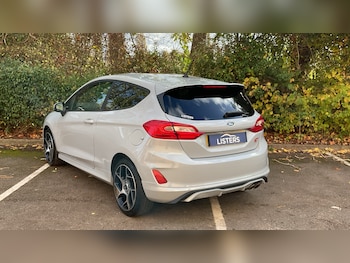Used Ford Fiesta 2018 for sale - 76327837: Photo