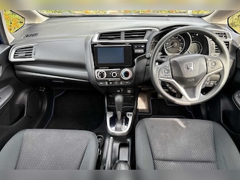 Used Honda Jazz 2019 for sale - 75733558: Photo