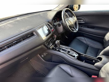 Used Honda HR-V 2018 for sale - 78172157: Photo