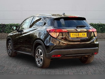 Used Honda HR-V 2018 for sale - 78172157: Photo