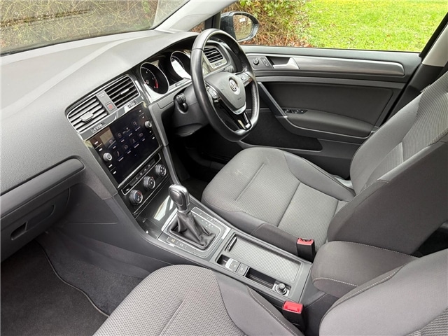 Used Volkswagen Golf 2018 for sale - 77982912: Photo 13