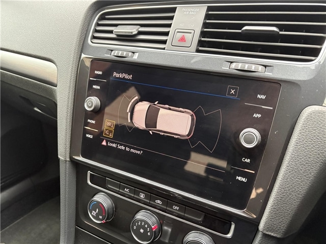 Used Volkswagen Golf 2018 for sale - 77982912: Photo 20