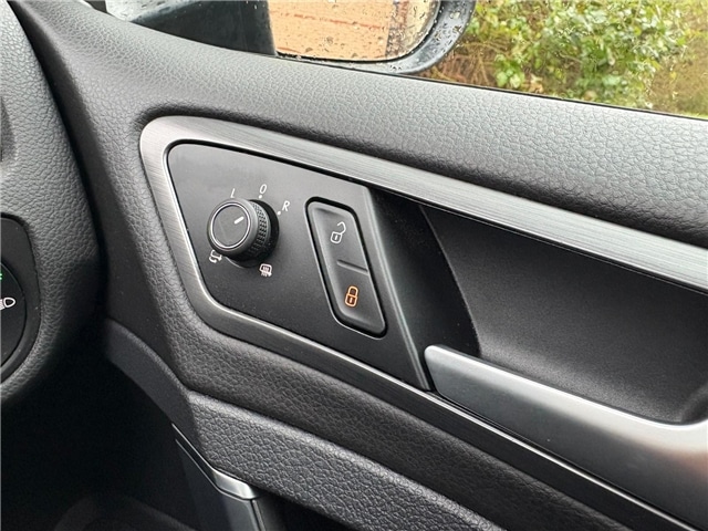 Used Volkswagen Golf 2018 for sale - 77982912: Photo 27