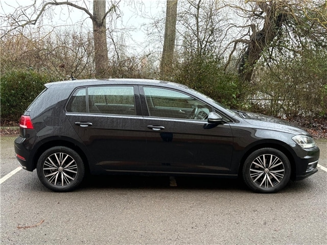 Used Volkswagen Golf 2018 for sale - 77982912: Photo 4