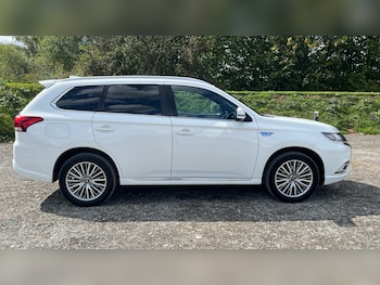 Used Mitsubishi Outlander 2019 for sale - 76372344: Photo