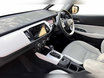 Used Honda Jazz 2023 for sale - 77855143: Photo