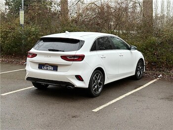 Used Kia Ceed 2022 for sale - 77634426: Photo