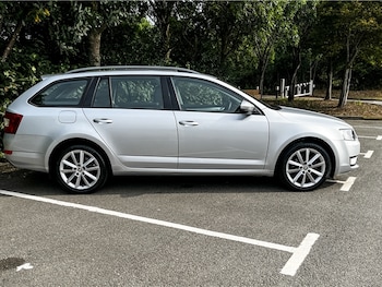 Used Skoda Octavia 2014 for sale - 75553897: Photo