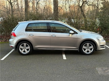 Used Volkswagen Golf 2016 for sale - 77177038: Photo