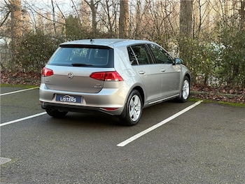 Used Volkswagen Golf 2016 for sale - 77177038: Photo