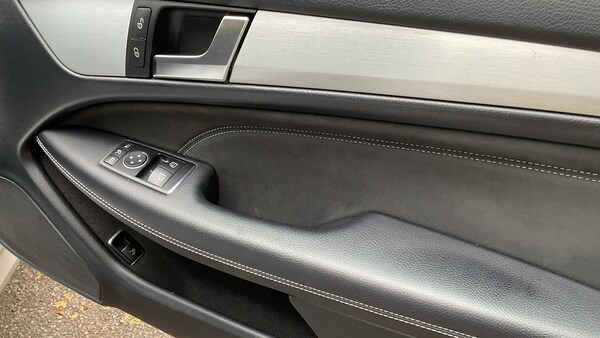 Used Mercedes-Benz C-Class 2015 for sale - 76086187: Photo 12