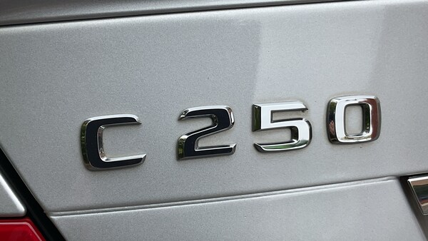 Used Mercedes-Benz C-Class 2015 for sale - 76086187: Photo 16