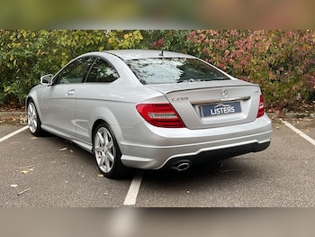 Used Mercedes-Benz C-Class 2015 for sale - 76086187: Photo