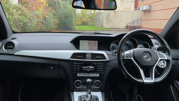 Used Mercedes-Benz C-Class 2015 for sale - 76086187: Photo 8