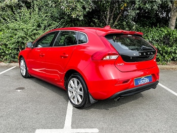 Used Volvo V40 2018 for sale - 75460252: Photo