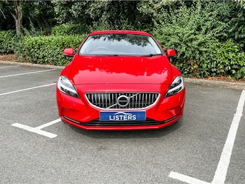 Used Volvo V40 2018 for sale - 75460252: Photo