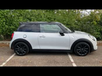 Used MINI Hatch 2018 for sale - 74285378: Photo