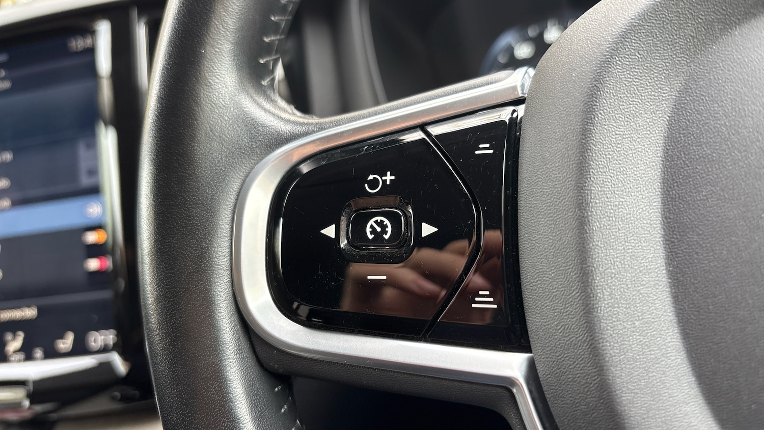 Used Volvo XC60 2018 for sale - 76539582: Photo 13