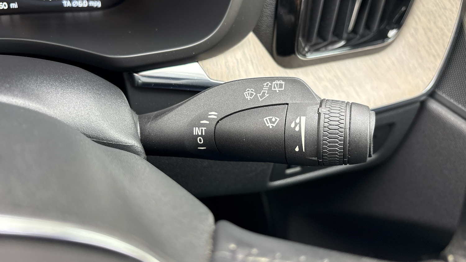 Used Volvo XC60 2018 for sale - 76539582: Photo 15