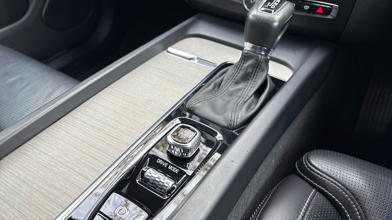 Used Volvo XC60 2018 for sale - 76539582: Photo 18