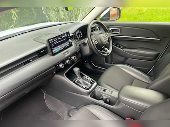 Used Honda HR-V 2023 for sale - 76102752: Photo