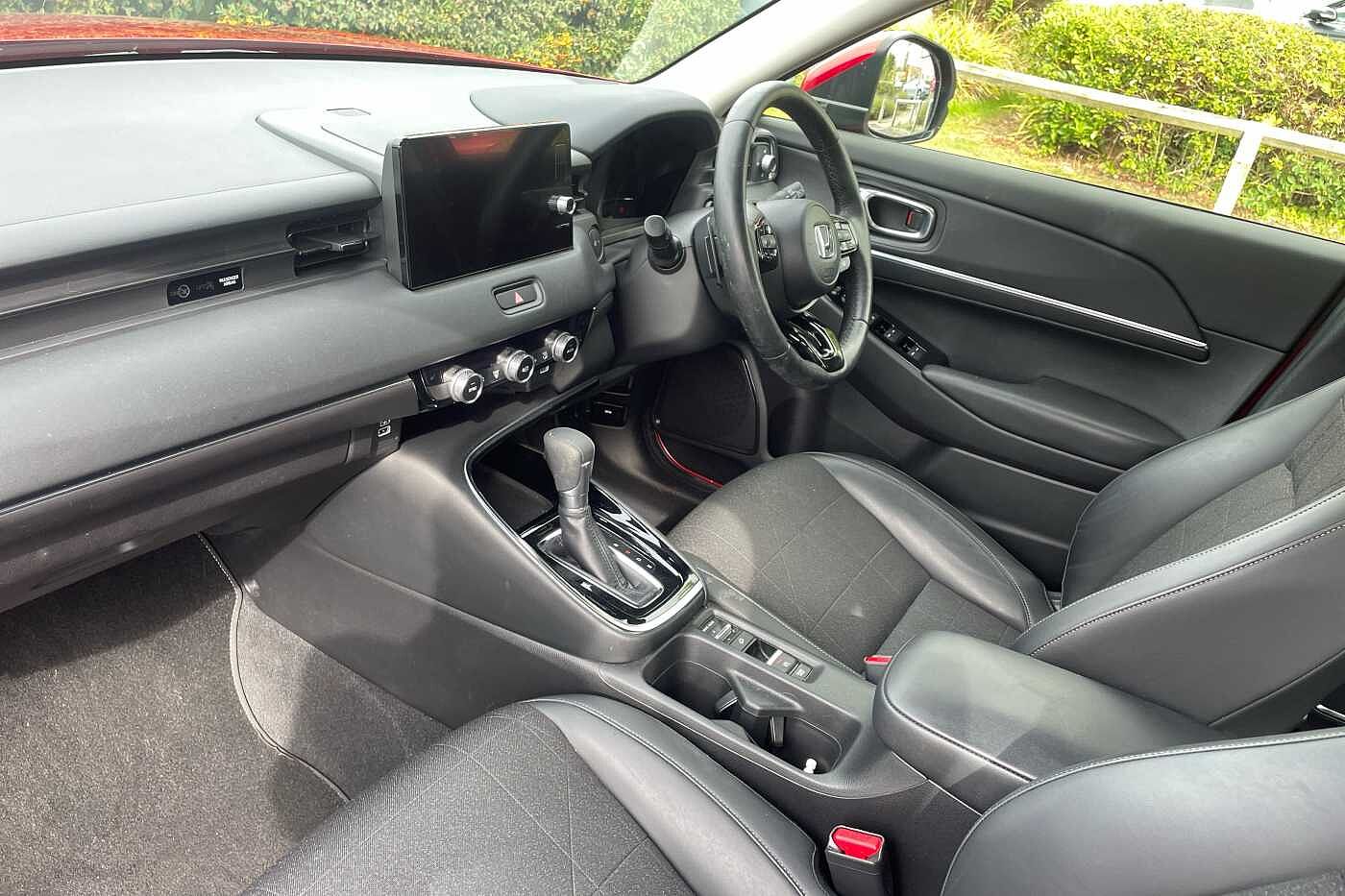 Used Honda HR-V 2023 for sale - 75916459: Photo 2