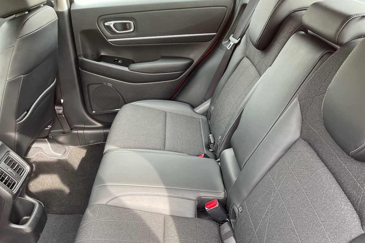 Used Honda HR-V 2023 for sale - 75916459: Photo 8