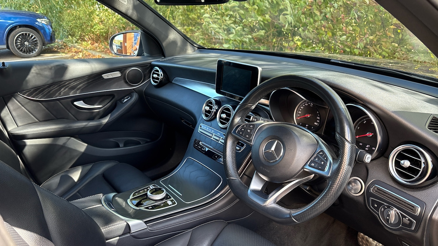 Used Mercedes-Benz GLC 2018 for sale - 76033124: Photo 4