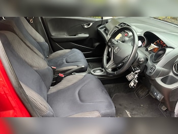 Used Honda Jazz 2015 for sale - 76419822: Photo