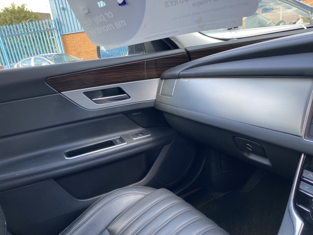 Used Jaguar XF 2015 for sale - 75836573: Photo 21