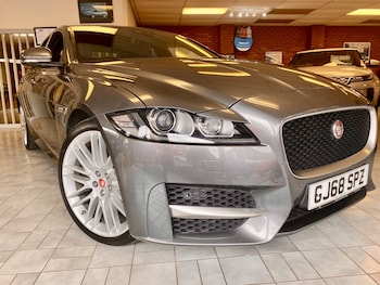 Used Jaguar XF 2018 for sale - 79060588: Photo