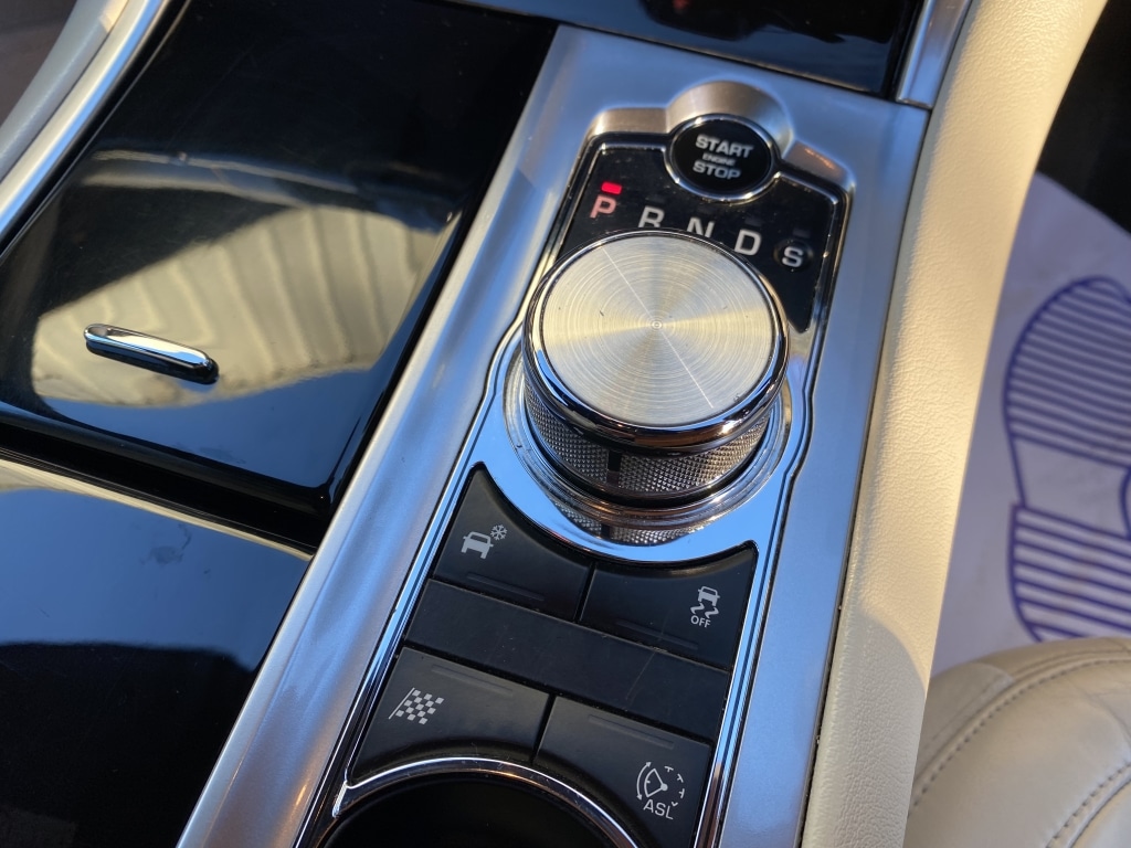 Used Jaguar XF 2014 for sale - 76492525: Photo 23