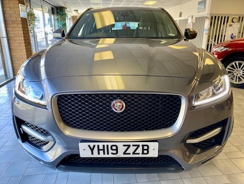 Used Jaguar F-Pace 2019 for sale - 78460083: Photo