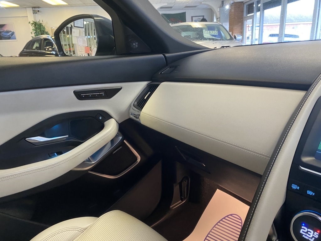 Used Jaguar E-Pace 2018 for sale - 76726083: Photo 32