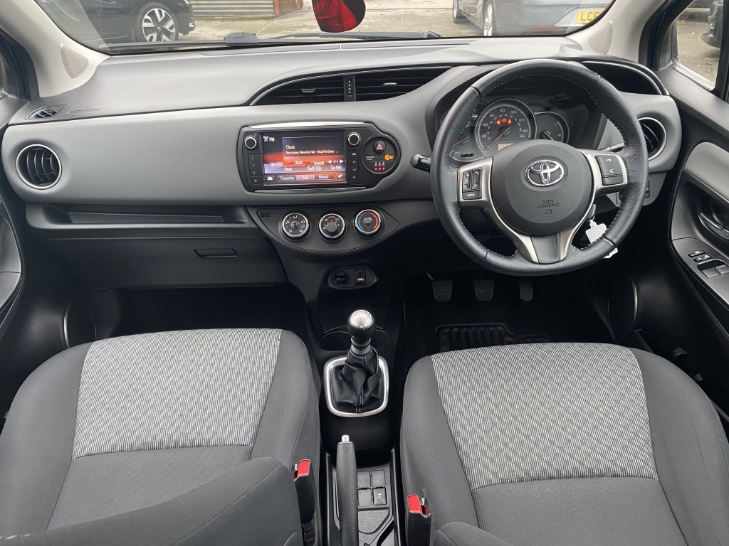 Used Toyota Yaris 2015 for sale - 76497658: Photo 11