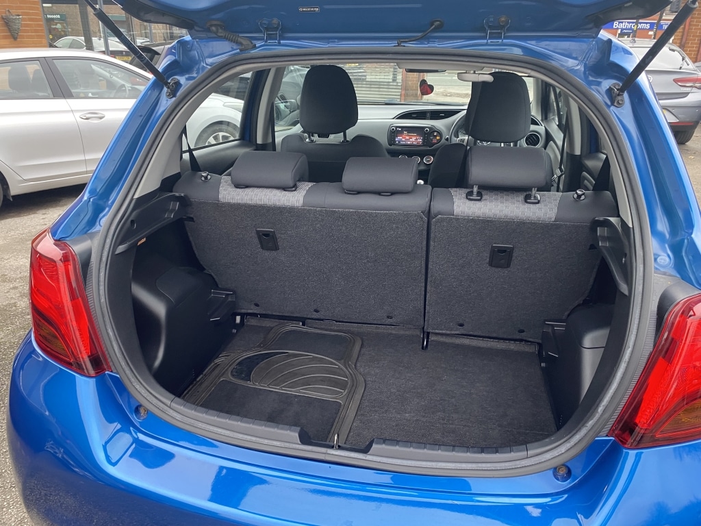 Used Toyota Yaris 2015 for sale - 76497658: Photo 12