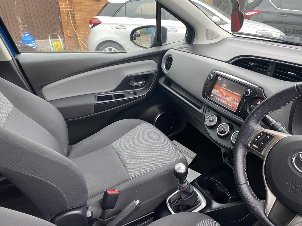 Used Toyota Yaris 2015 for sale - 76497658: Photo 16