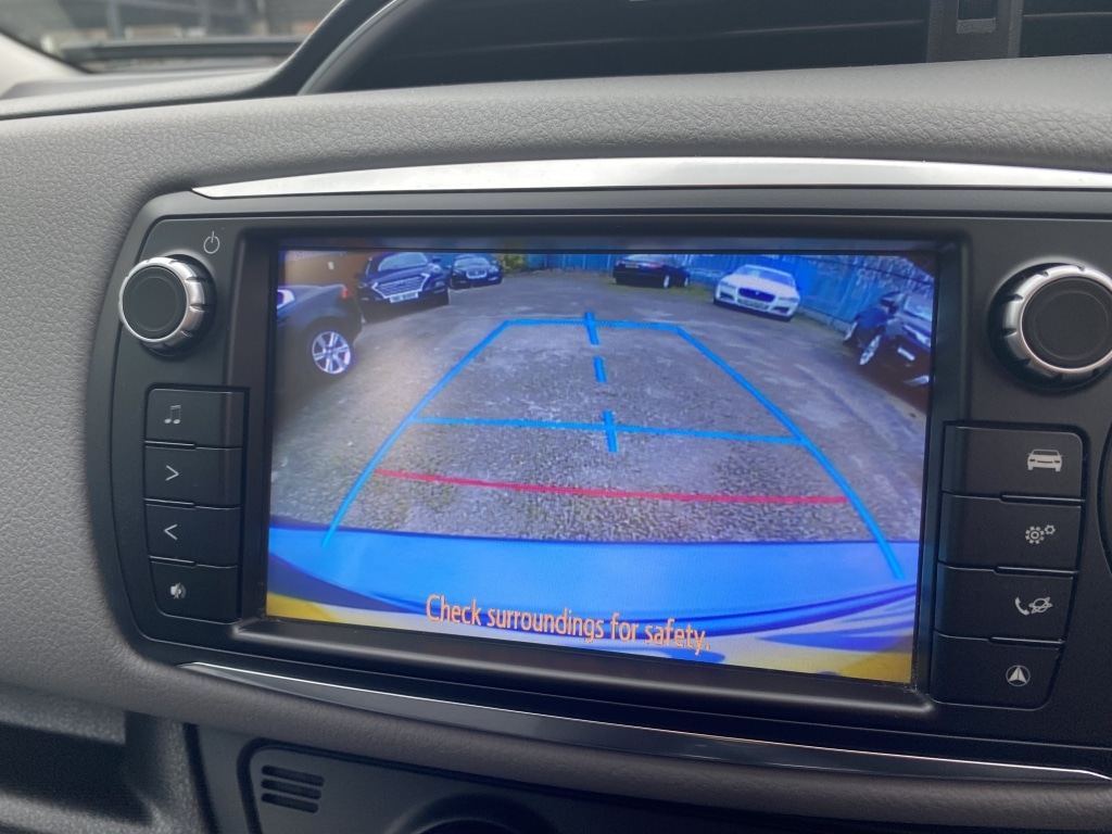 Used Toyota Yaris 2015 for sale - 76497658: Photo 20