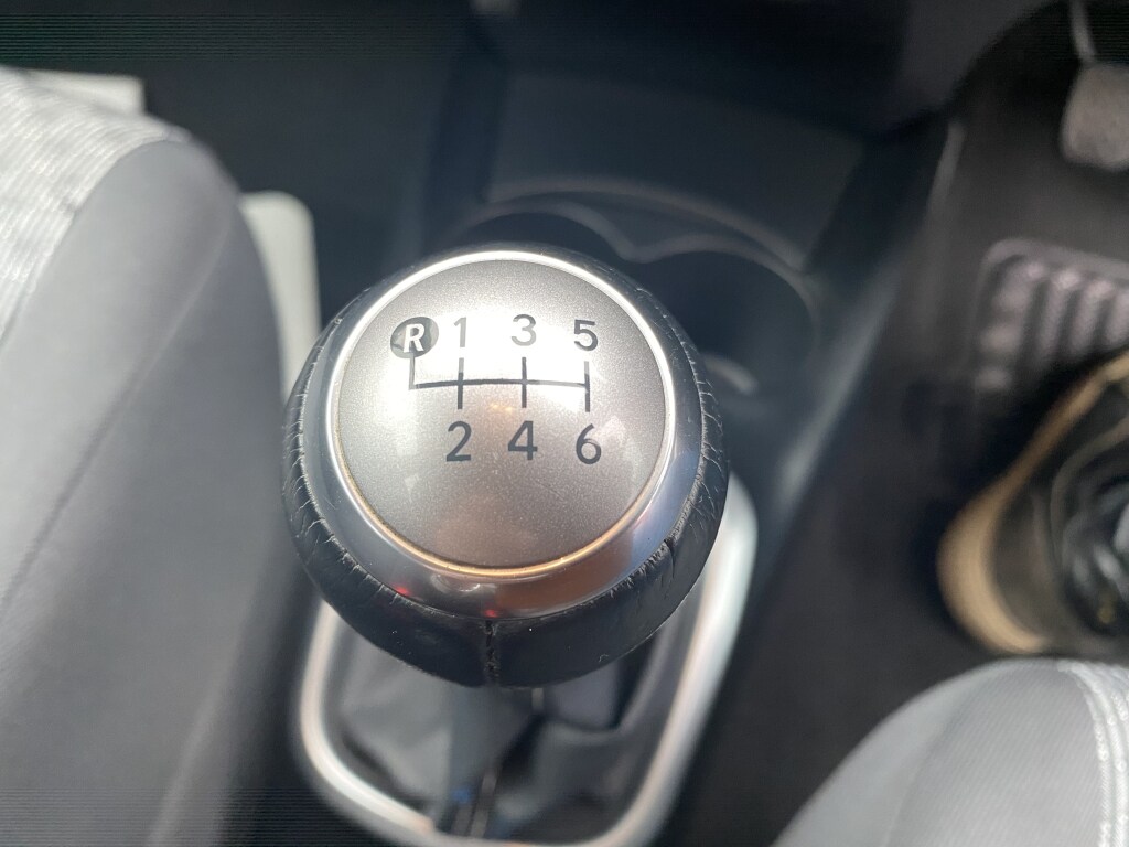 Used Toyota Yaris 2015 for sale - 76497658: Photo 21