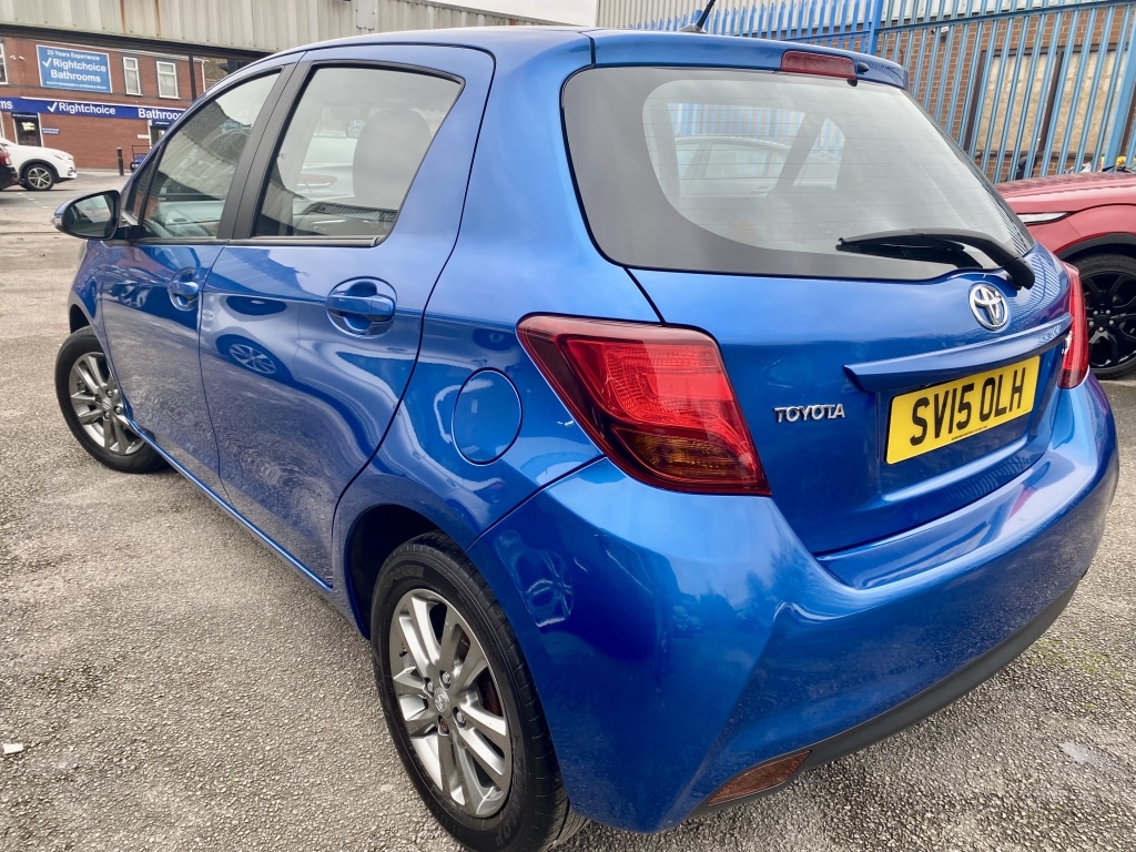 Used Toyota Yaris 2015 for sale - 76497658: Photo 3