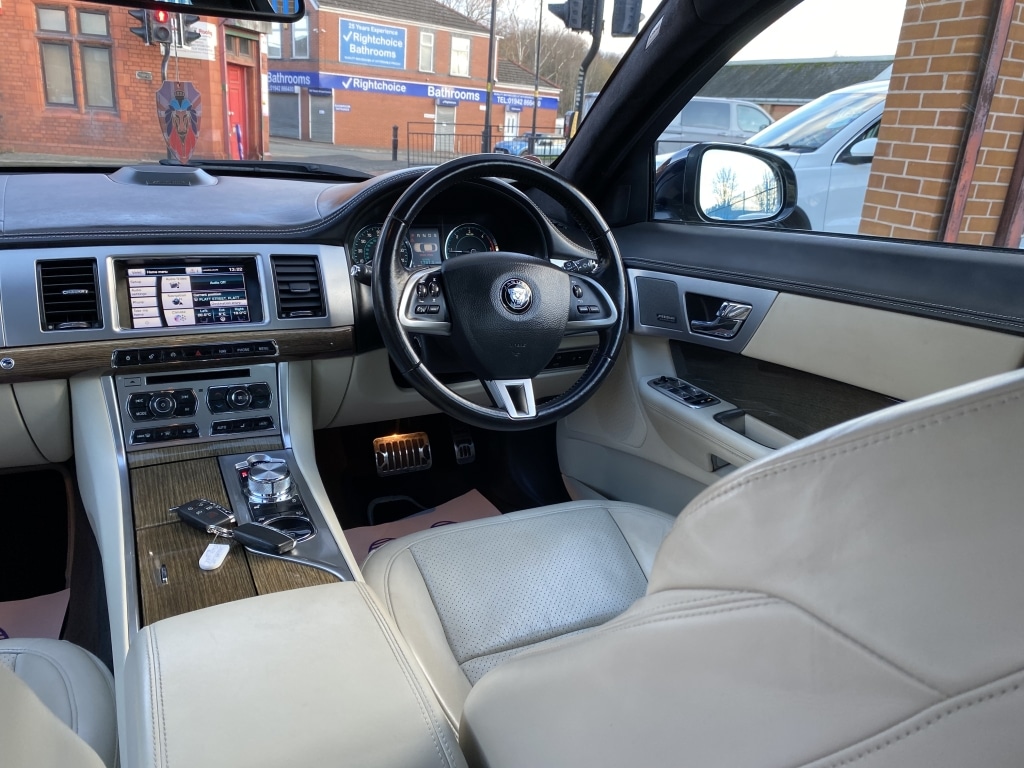 Used Jaguar XF 2014 for sale - 77055296: Photo 11